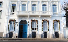 ברוז' Golden Tree Hotel Exterior photo