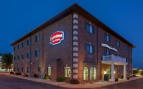 Country Hearth Inn & Suites אדוארדסוויל Exterior photo