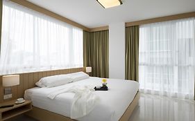 Phuket Modern Thai Suites Room photo