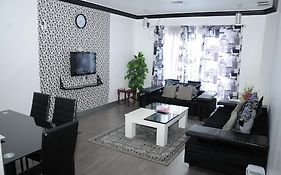 כוויית Arinza Tower Quality Apartments Exterior photo