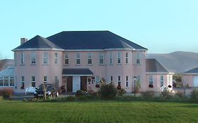 טראלי Brook Manor Lodge Exterior photo