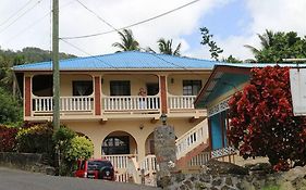 Soufrière River Side House Exterior photo