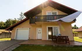 אוגולין Holiday Home Zulejka Exterior photo