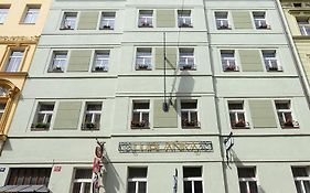 פראג Aparthotel Lublanka Exterior photo