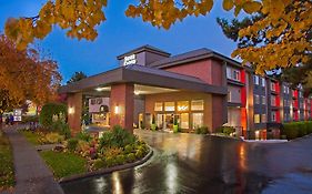 Silver Cloud Hotel - Seattle University Of Washington District Exterior photo