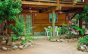 דירות סנדי ביי Blue Island Divers Casa Descanso Exterior photo