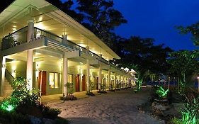 Subic Bay Camayan Beach Resort Hotel Exterior photo