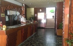 סנטה קרוז דה לה סיירה Hotel Tropical Inn Exterior photo