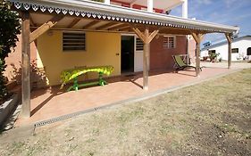 Cap Chevalier Appartement Vacances Goyave Exterior photo