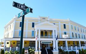 פטוסקי Stafford'S Perry Hotel Exterior photo