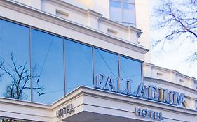 אודסה Hotel Palladium Exterior photo