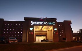 Howard Johnson Rio Cuarto Hotel Y Casino Exterior photo