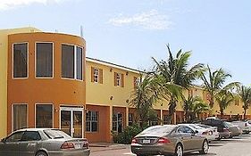 פרובידנסיאלס Turks And Caicos Airport Hotel Exterior photo