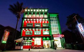 פי או לואה Thiha Bala Hotel Exterior photo