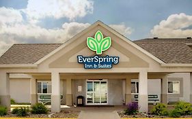 Oskaloosa Everspring Inn & Suites Exterior photo