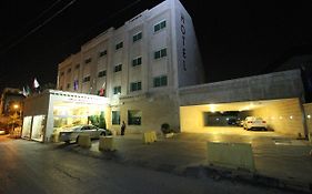 עמאן Al Thuraya Hotel Exterior photo