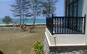 Mersing Beach Resort Exterior photo