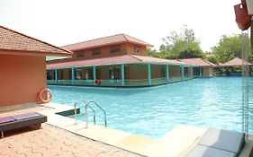 נדומבסרי Saj Earth Resort & Convention Center , Kochi Exterior photo
