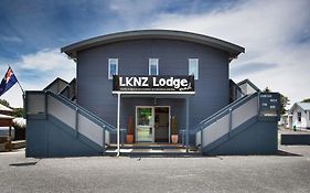 אוהקונה Lknz Lodge & Cafe Exterior photo