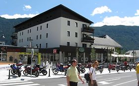 בובק Hotel Alp Exterior photo