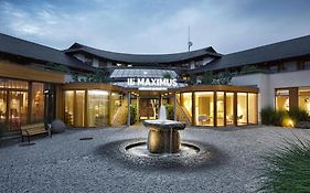 ברנו Maximus Resort Exterior photo