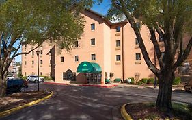 ליטל רוק Guest Inn & Suites - Midtown Medical Center Exterior photo