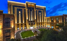 Ani Grand Hotel יירבאן Exterior photo