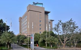מלון Radisson נוידה Exterior photo