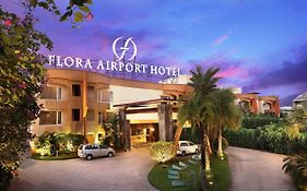 נדומבסרי Flora Airport Hotel And Convention Centre Kochi Exterior photo