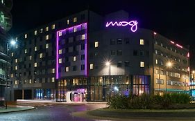 מלון Moxy סאות'המפטון Exterior photo
