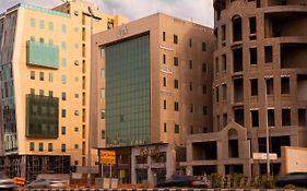 ג'דה Mabet Al Tahlia Hotel Apartments Exterior photo