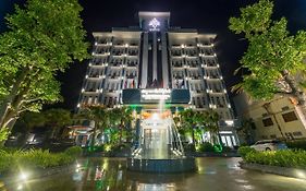 Kampong Thom Royal Hotel Exterior photo