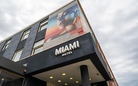 Miami Hotel מלבורן Exterior photo