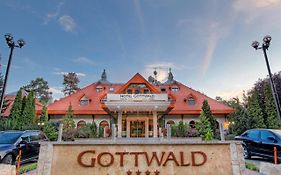 טטה Hotel Gottwald Exterior photo