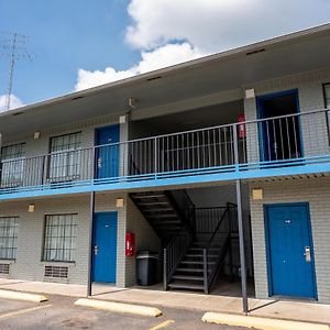 American Inn & Suites ראסלוויל Exterior photo