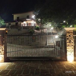 סן סברינו לוקאנו I Fiori Del Pollino - Guest House Exterior photo