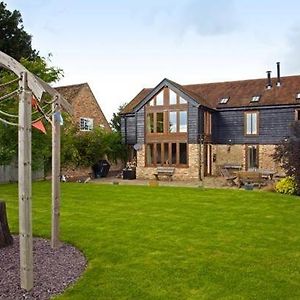 Sutton  Grove Barn Guest Rooms Exterior photo