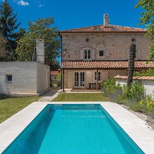 Višnjan Villa Eva With Private Pool Exterior photo