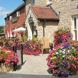 Mere  The Walnut Tree Inn Mere Exterior photo