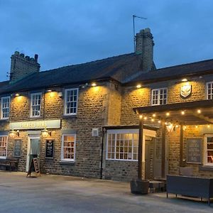 קאטריק ברידג' The Farmers Arms Inns Exterior photo