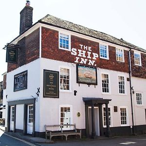 ריי The Ship Inn Exterior photo