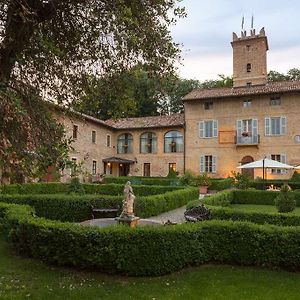 מלון Alfiano Natta Ogcastello Di Razzano Exterior photo