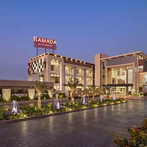 מלון Ramada By Wyndham Gandhidham Shinay Exterior photo