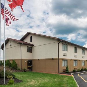 Red Roof Inn Binghamton North Exterior photo