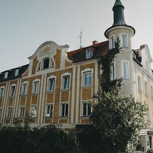 פירסטנפלדברוק Hotel Hartmann Exterior photo