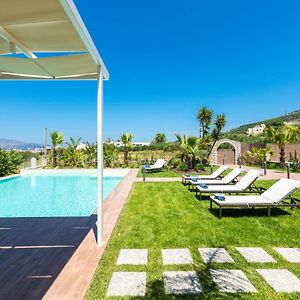 קיסאמוס Villa Anemeli - Luxury Pool Villa With Gorgeous Seaview Exterior photo