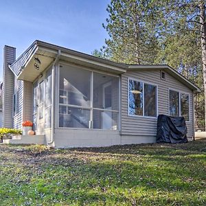 הוילה Bucks Riverfront Grayling Retreat With Fire Pit And Dock! Exterior photo