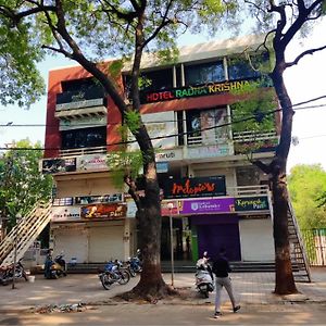 Ānand Hotel Radha Krishna Exterior photo