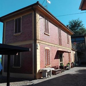 קסטלפרנקו אמיליה B&B "Il Cantastorie" Casa Molinari-Boldrini - Room & Breakfast Exterior photo