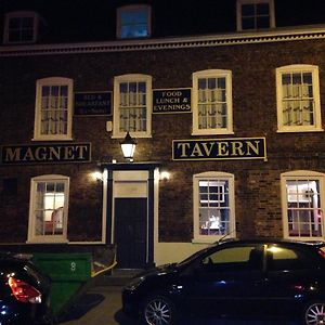 בוסטון The Magnet Tavern Exterior photo